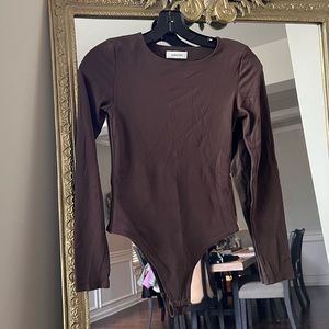 Aritzia babaton bodysuit